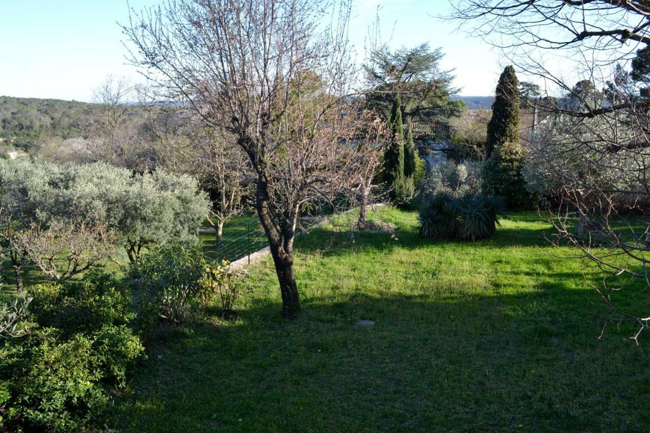 L'Oustalet Panzió Uzès Kültér fotó